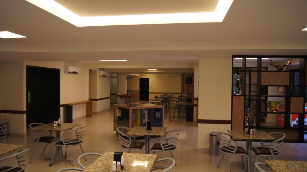 Astro Hotel Sao Jose dos Campos Bagian luar foto